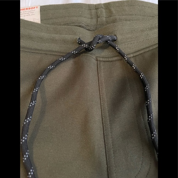 Weatherproof Men’s Poly Tech Shorts NWT - Picture 3 of 6